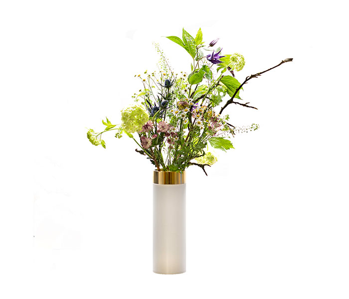 Pipe Vase-Hvid-Vist med blomster
